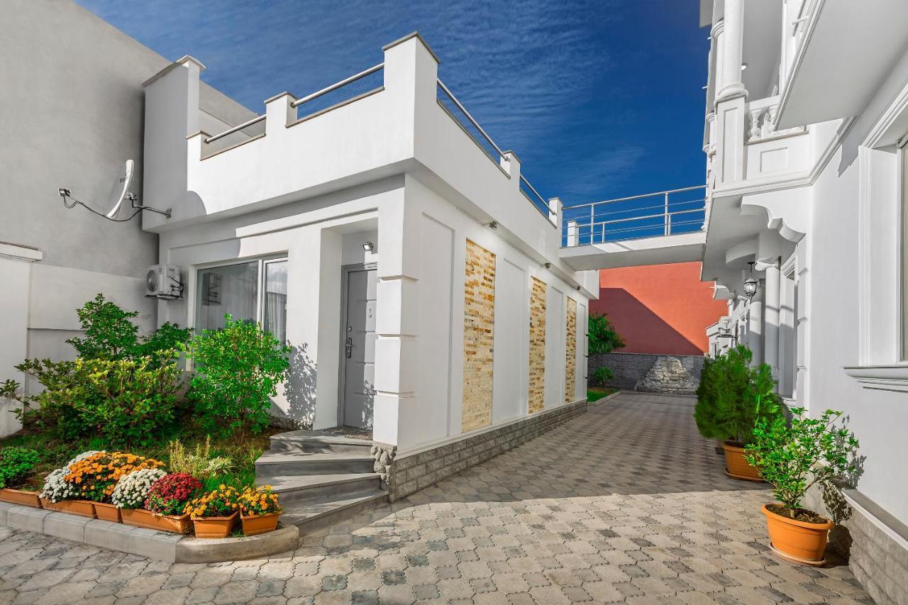 White House Hotell Tbilisi Exteriör bild