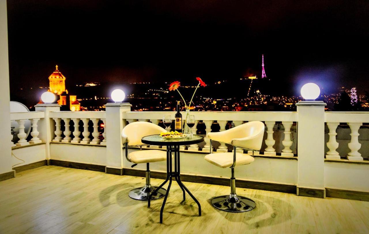 White House Hotell Tbilisi Exteriör bild
